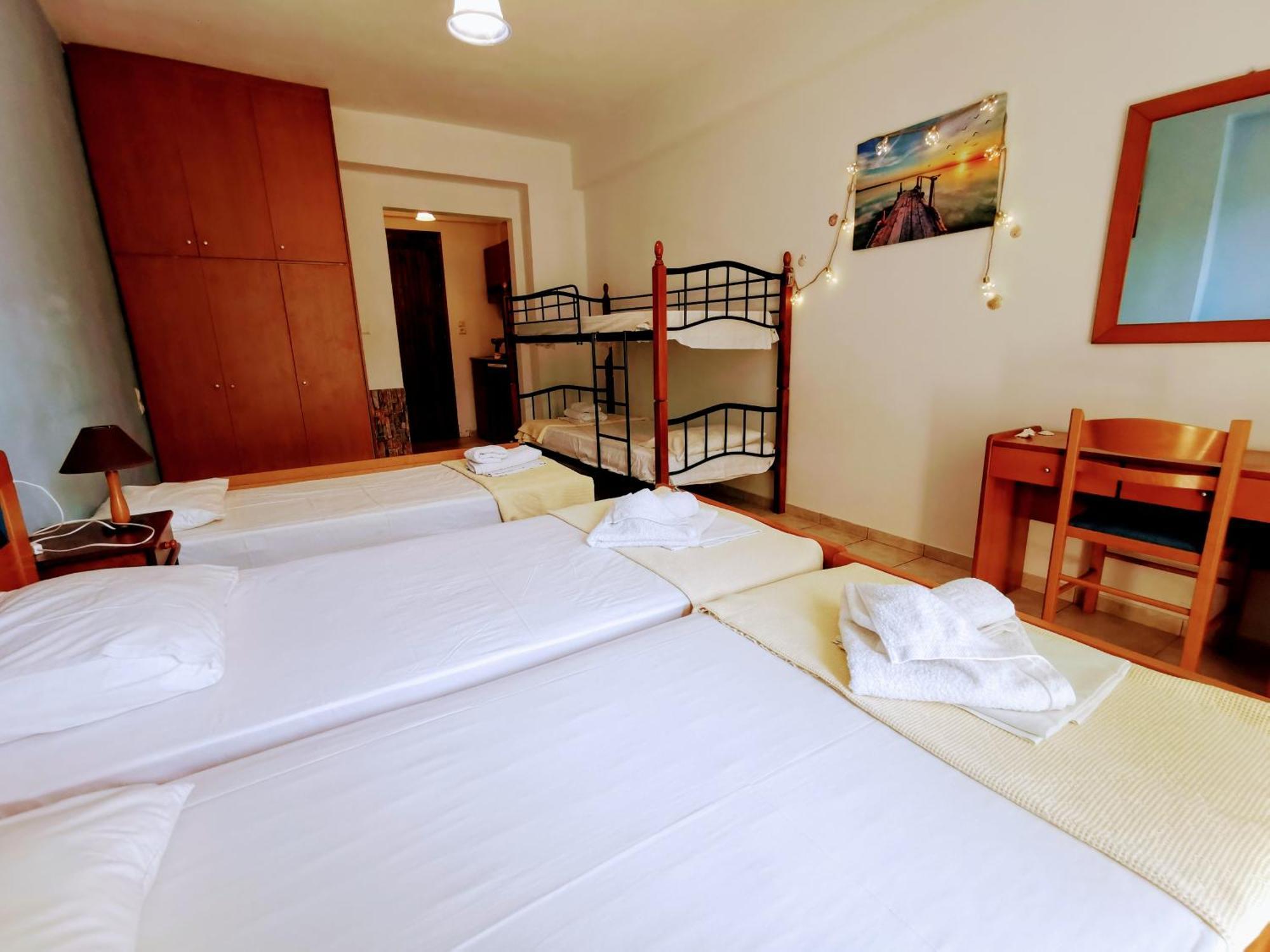 Iris Studios Ayios Nikitas Phòng bức ảnh